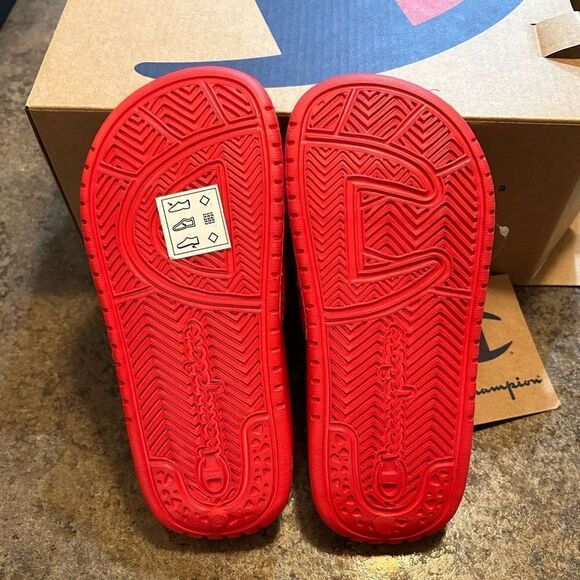 NWT Size 11 Preschool Champion Slides Slipper - Picture 3 of 7